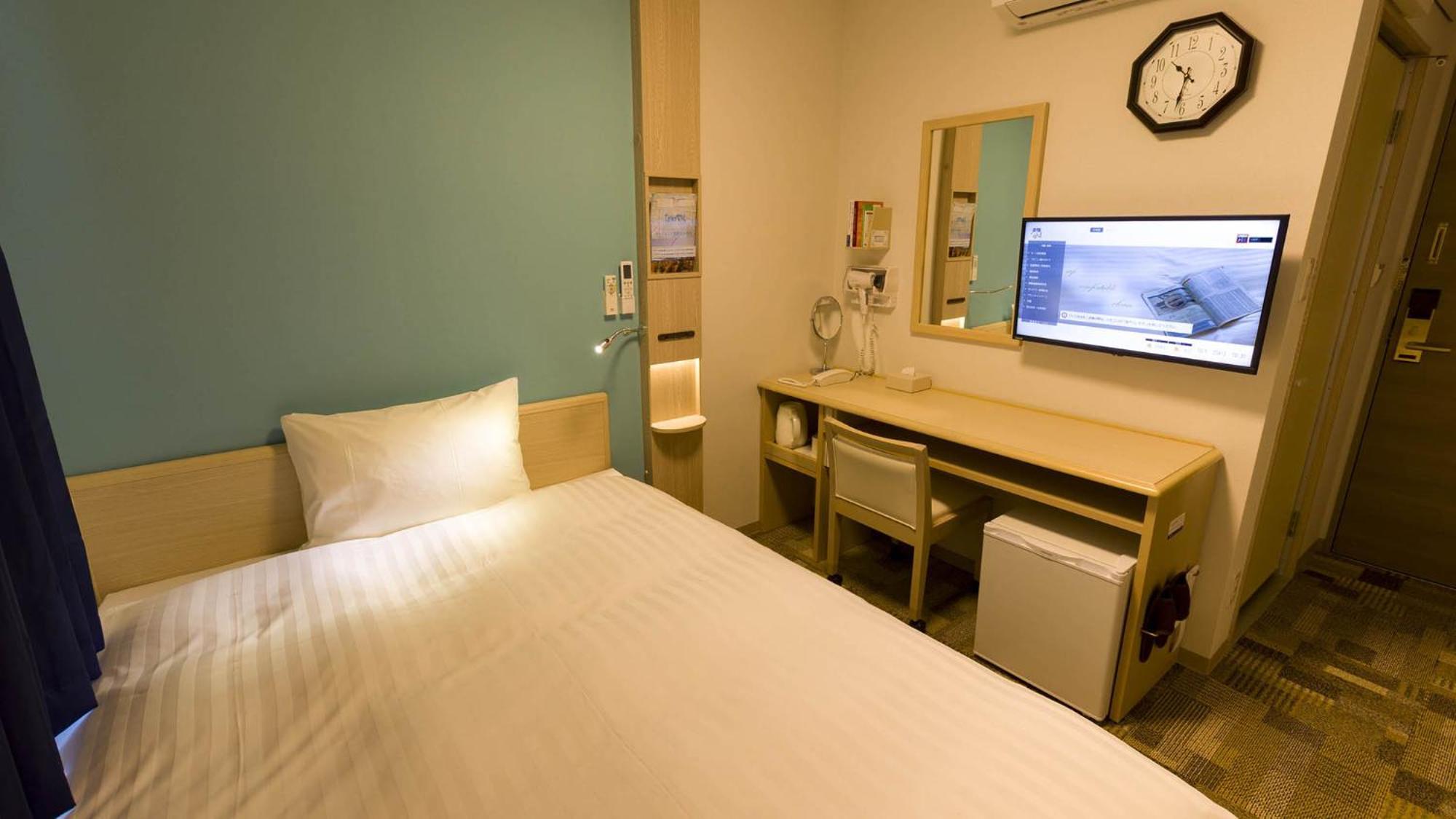 Toyoko Inn Tokyo Keio-Sen Higashi-Fuchu-Eki Kita-Guchi Room photo